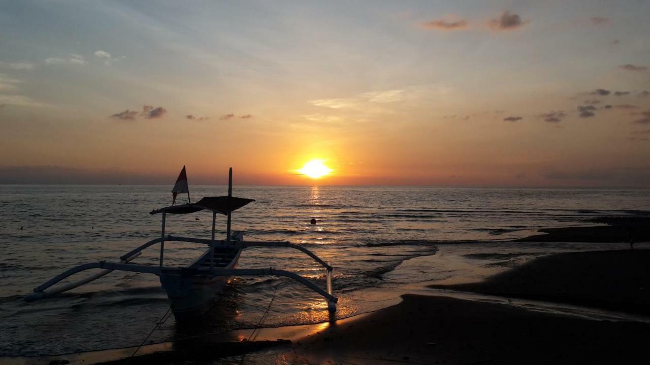 บาหลี ทามัน โลวินา รีสอร์ท แอนด์ สปา สวีท Buleleng  ภายนอก รูปภาพ